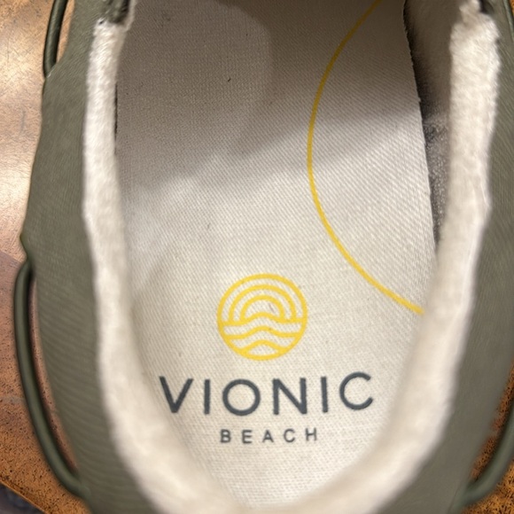 VIONIC men’s Beach Skipper Boat Shoes - Picture 13 of 16